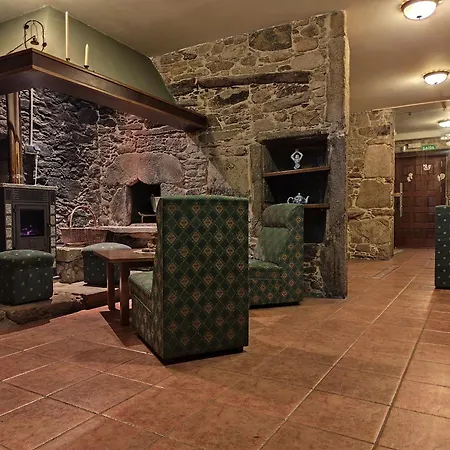 Fogar Dos Antigos Hotel *
